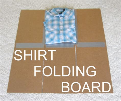 how to fold clothes using cardboard